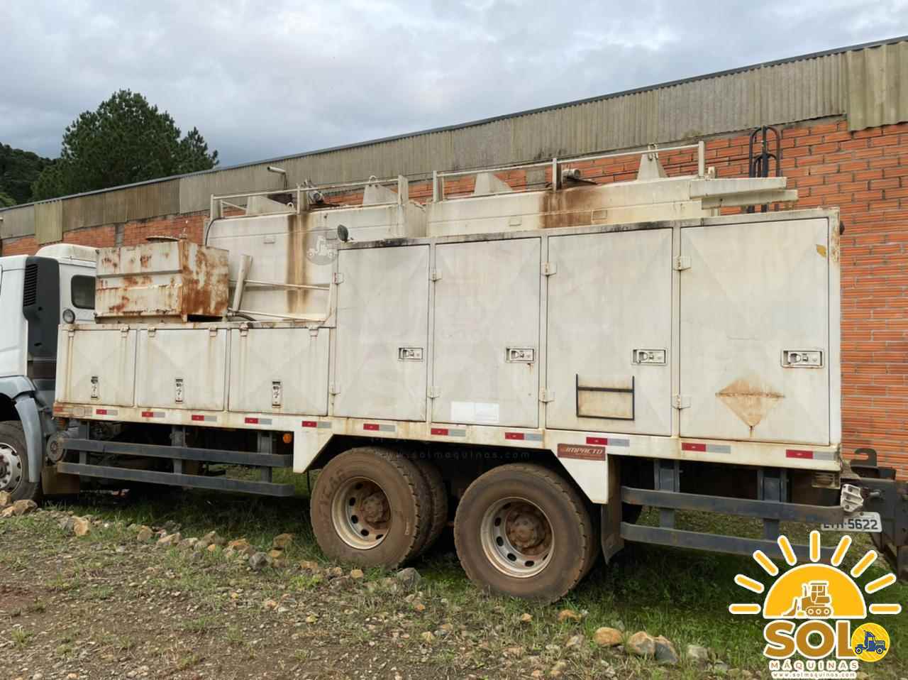 CARROCERIA SOBRE CHASSI  TRUCK COMBOIO Sol Máquinas FRAIBURGO SANTA CATARINA SC